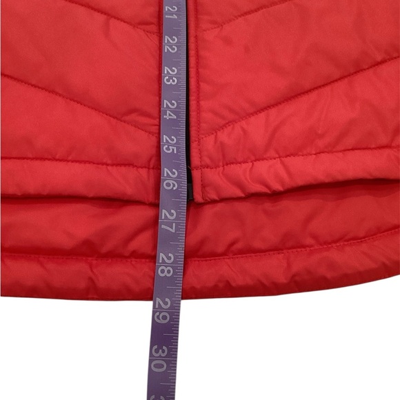 NWOT - North Face Red Puffer Vest - L - Picture 11 of 11